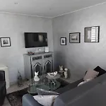 Les Dauphins Apartment