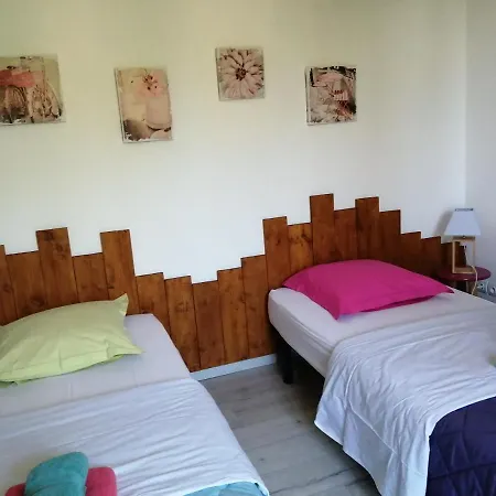 Apartment Les Dauphins Saint-Romain-de-Jalionas